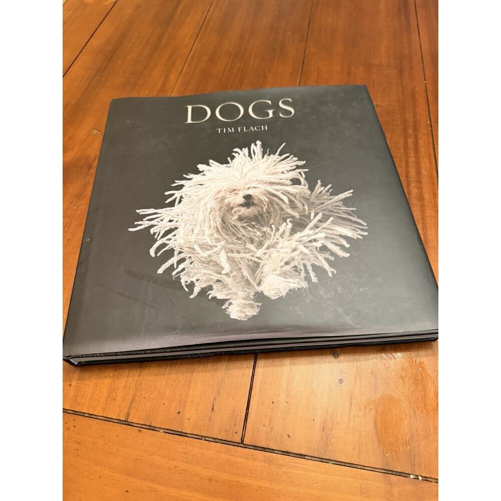 DOGS Tim Flach 1st Edition 1st Printing 2010 Hardcover Abrams - Near Fine DJ